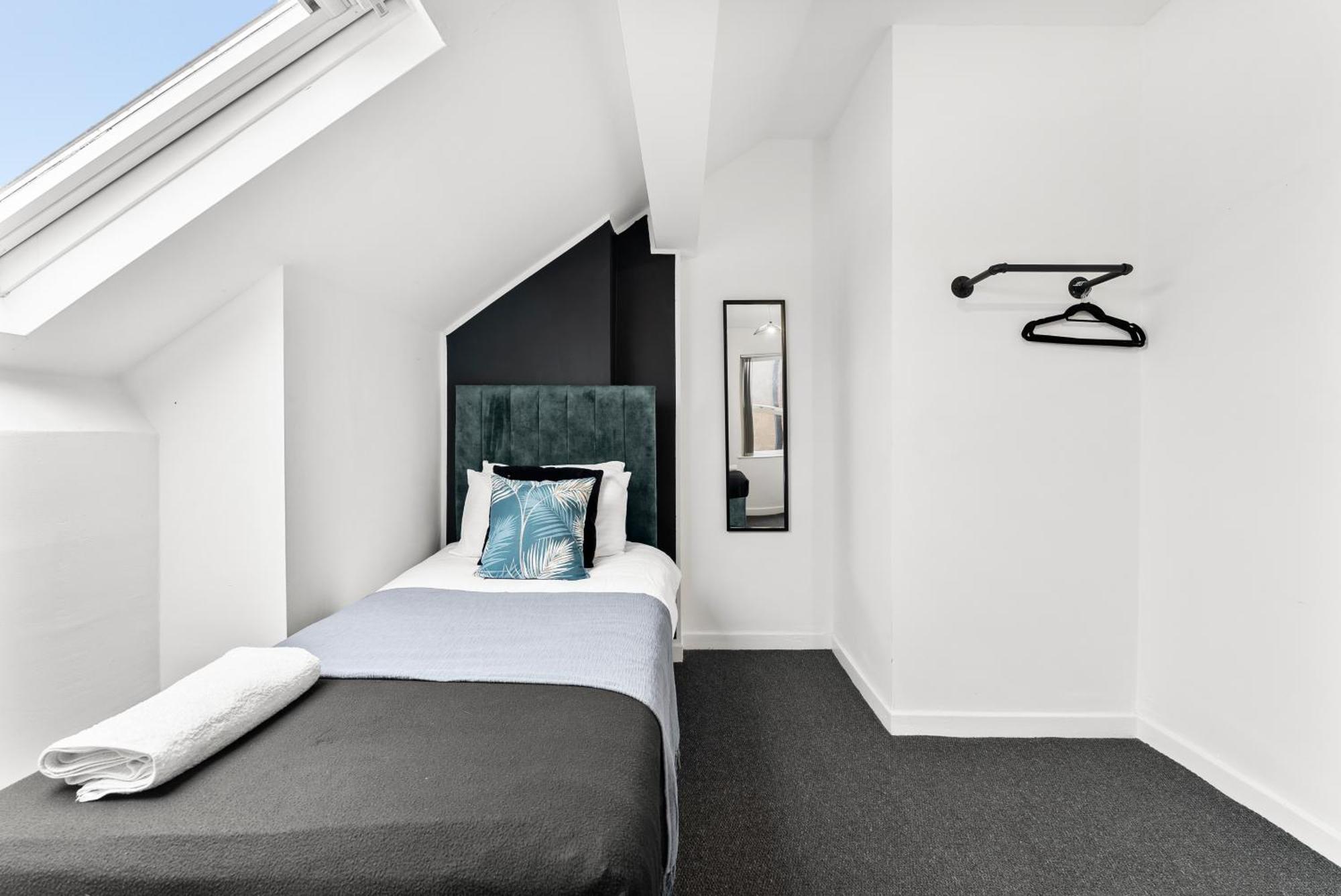 20 Percent Off! Stylish Sheffield Abode Sleeps 12 Appartement Buitenkant foto