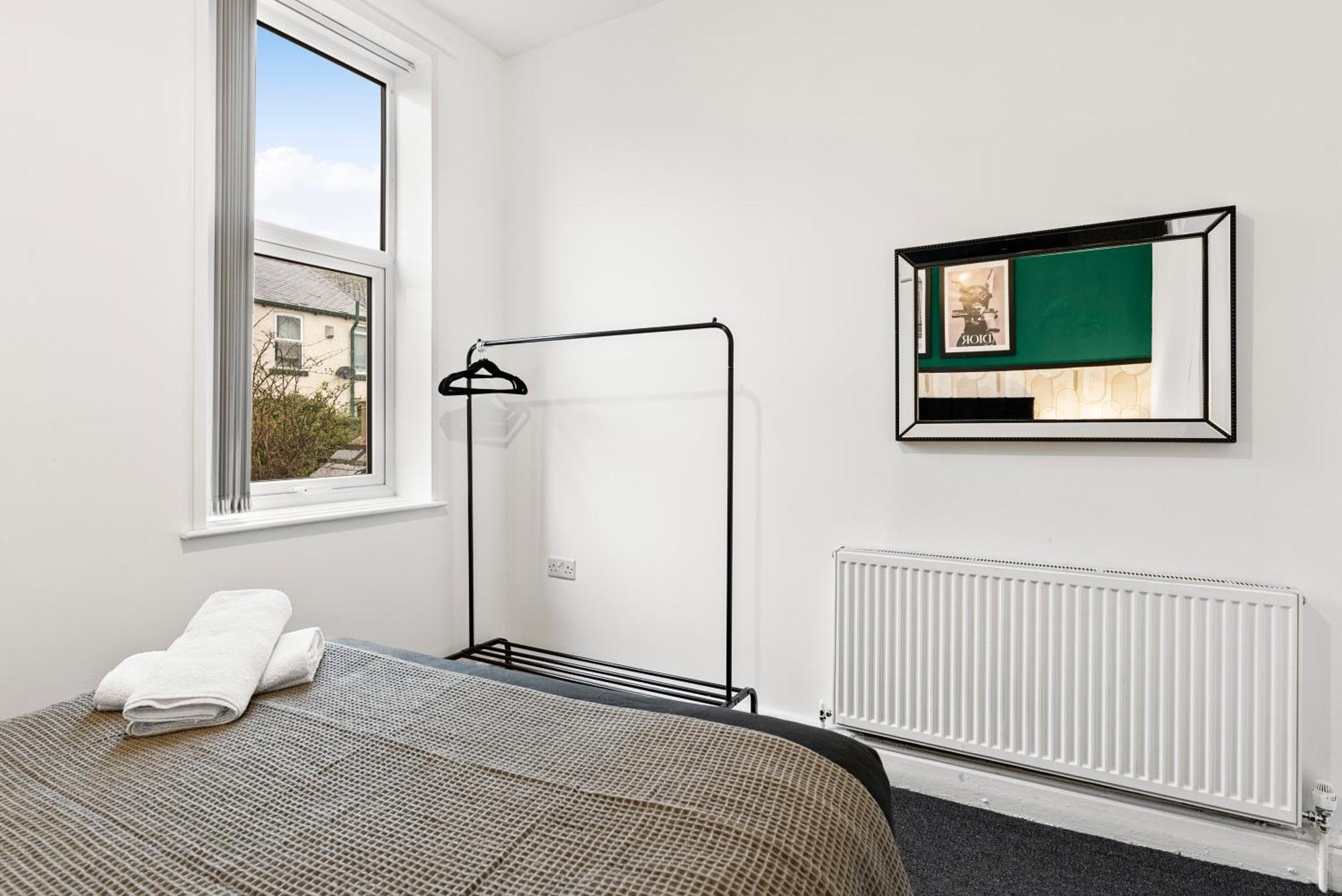 20 Percent Off! Stylish Sheffield Abode Sleeps 12 Appartement Buitenkant foto
