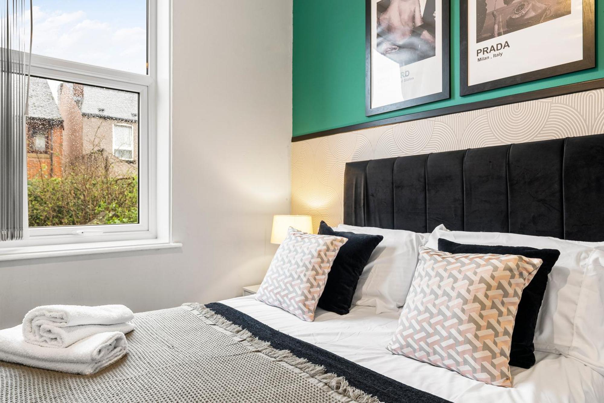 20 Percent Off! Stylish Sheffield Abode Sleeps 12 Appartement Buitenkant foto