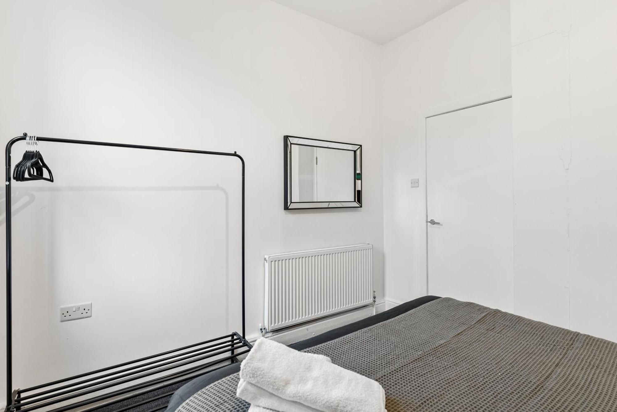 20 Percent Off! Stylish Sheffield Abode Sleeps 12 Appartement Buitenkant foto